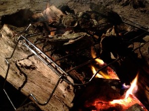 Ingenius cooking apparatus.